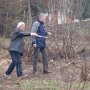 un peu plus à droite !